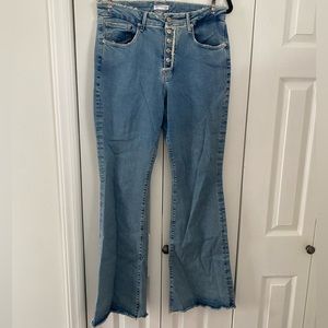Good American Flare Jeans